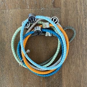 Lululemon hair tie logo set of 6 NWOT